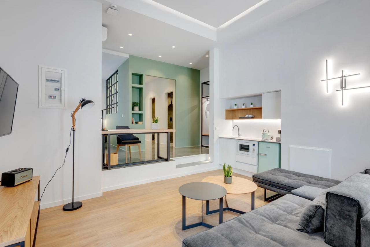 Times Elegant Rooms 에르무폴리 외부 사진