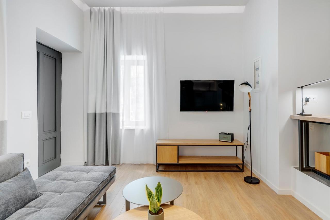 Times Elegant Rooms 에르무폴리 외부 사진