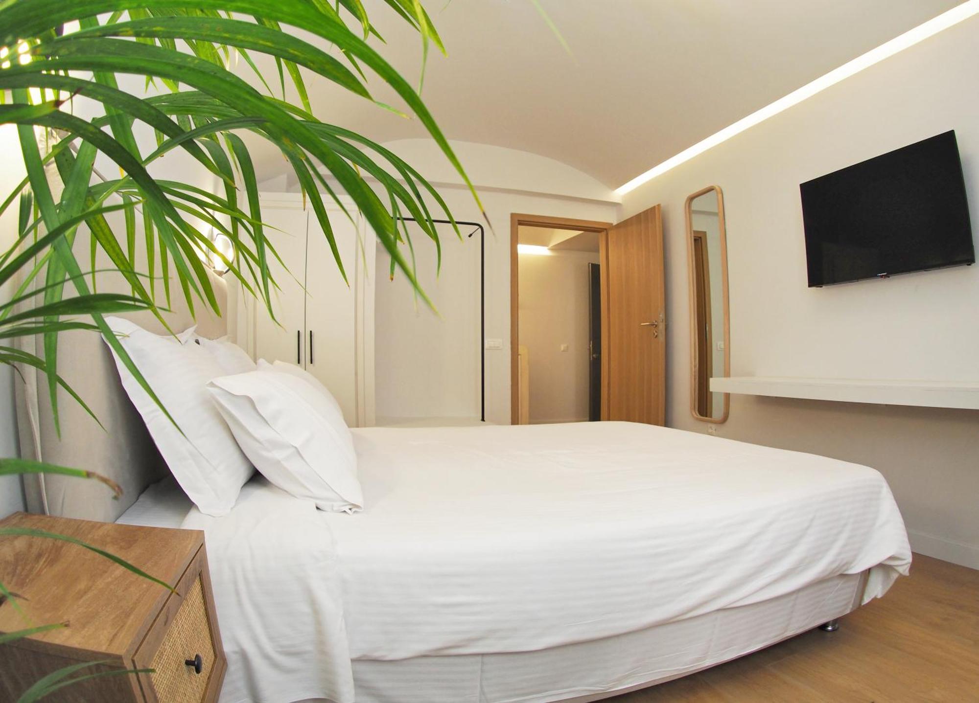 Times Elegant Rooms 에르무폴리 외부 사진